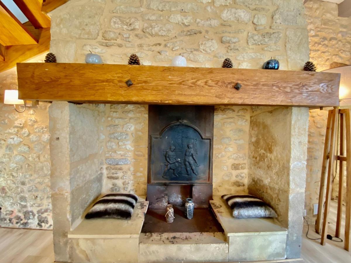 Les Pierres De Tiphaine Montignac-Lascaux Kültér fotó